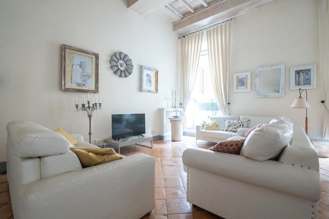 Luxury Piazza Navona Escape 11 * Rom