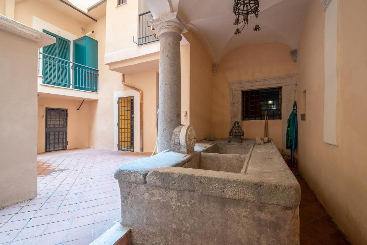 Luxury Piazza Navona Escape 11
